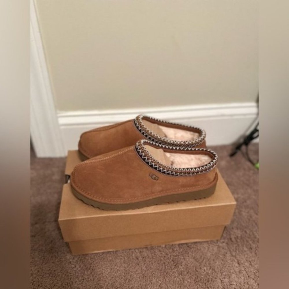 Women's UGG Tasman Slippers sz 8